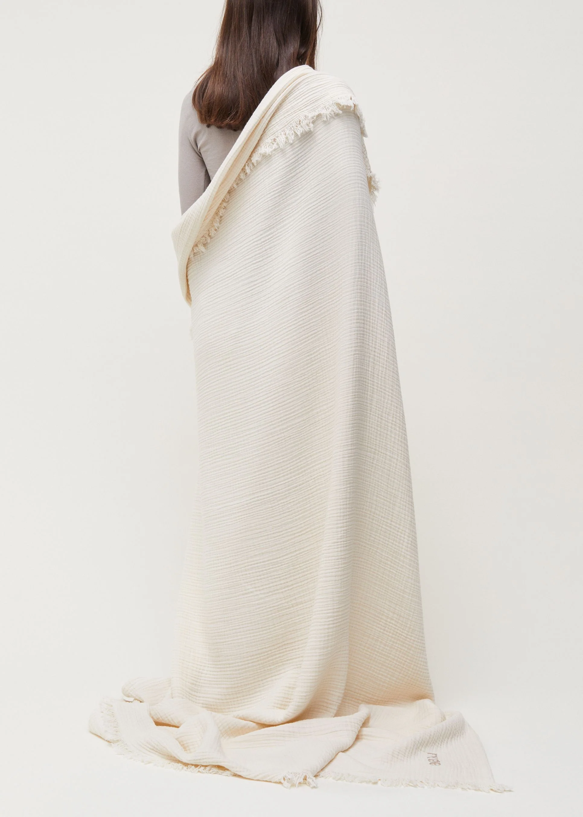 Cotton throw 150x200 | Pure Ecru - Image 3